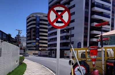 Prefeitura requalifica sinalização vertical em vias de Maceió