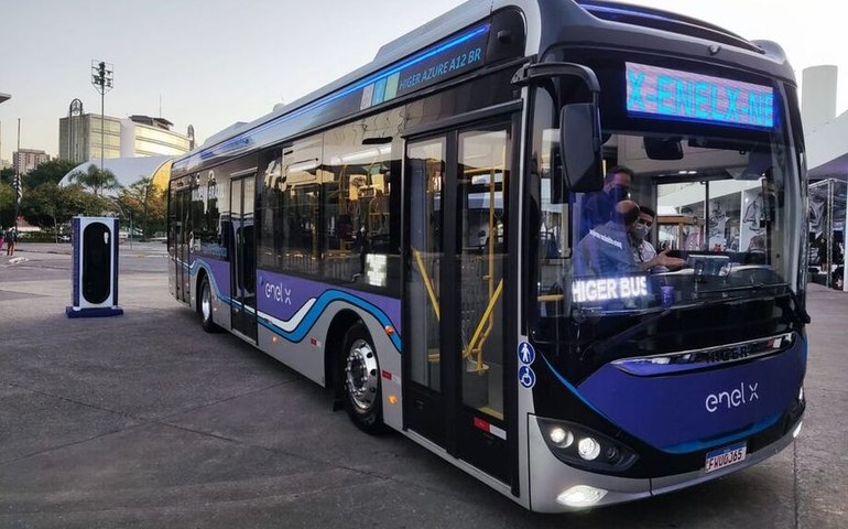 Grupo chinês Higer Bus vai abrir fábrica de ônibus elétrico no Ceará