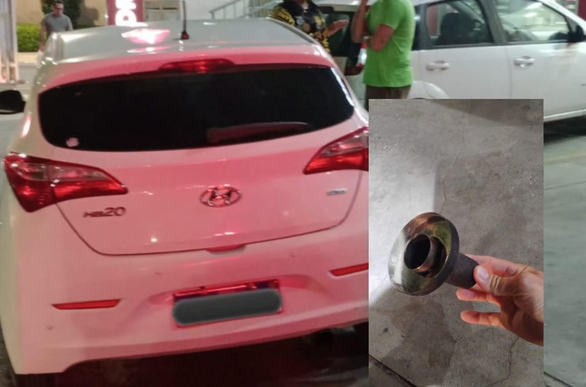 Agentes do DMTT abordam veículo com descarga alterada na Ponta Verde