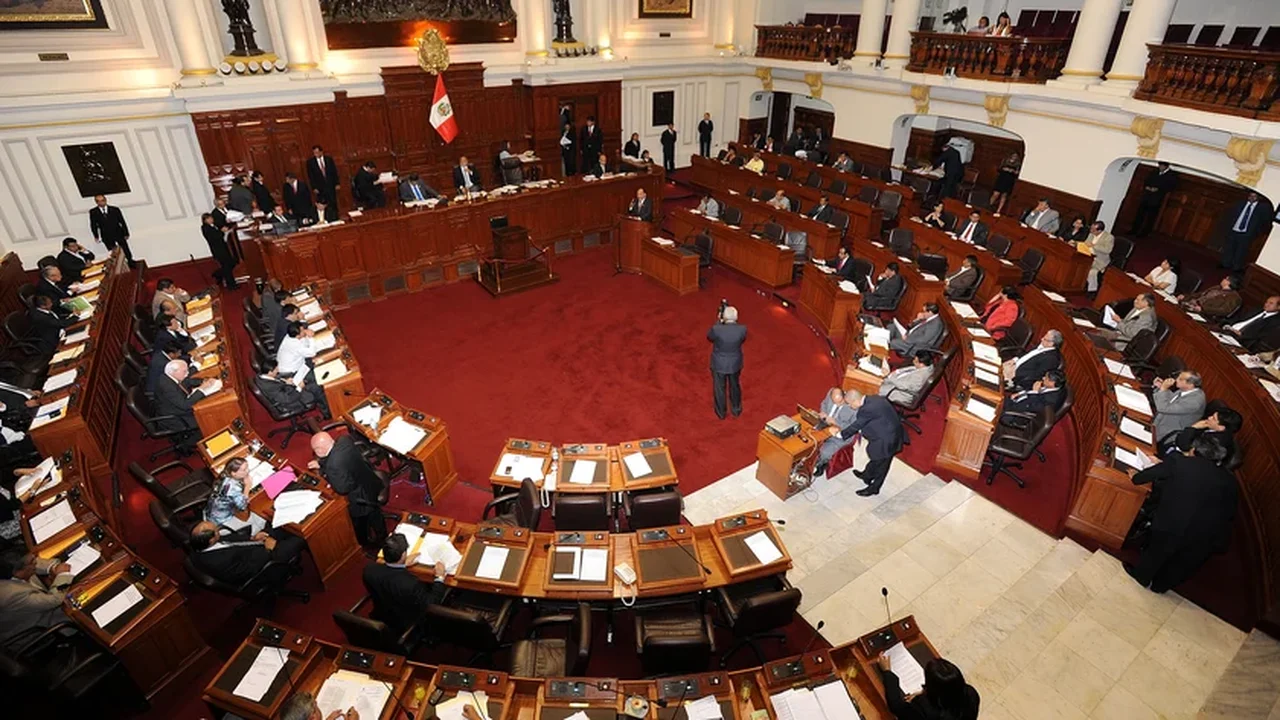 Congresso do Peru aprova destituição de ministro do Interior por falha em atuação contra crime