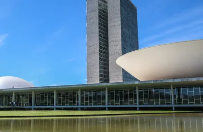 Projeto que susta regras de aborto legal em crianças avança na Câmara