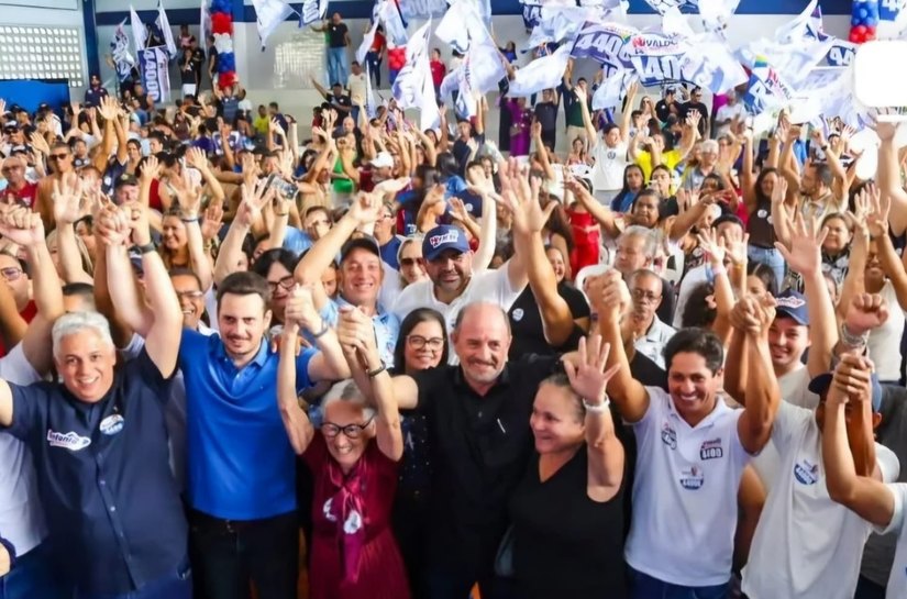 Antonio e Nivaldo Albuquerque arrastam multidões em Maceió, Rio Largo, Taquarana e outros municípios no feriadão