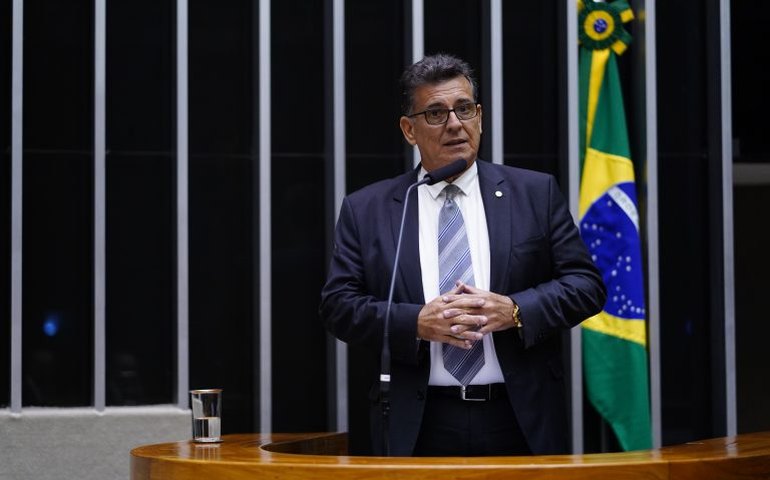 Projeto limita liberação de recursos para 'redução de danos' nas ações contra drogas