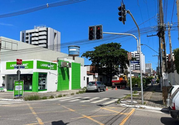 Proibição de estacionamento em via da Jatiúca começa nesta sexta-feira (12)