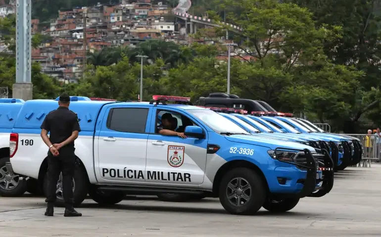 Sargento da PMRJ tem prisão preventiva decretada por matar feirante