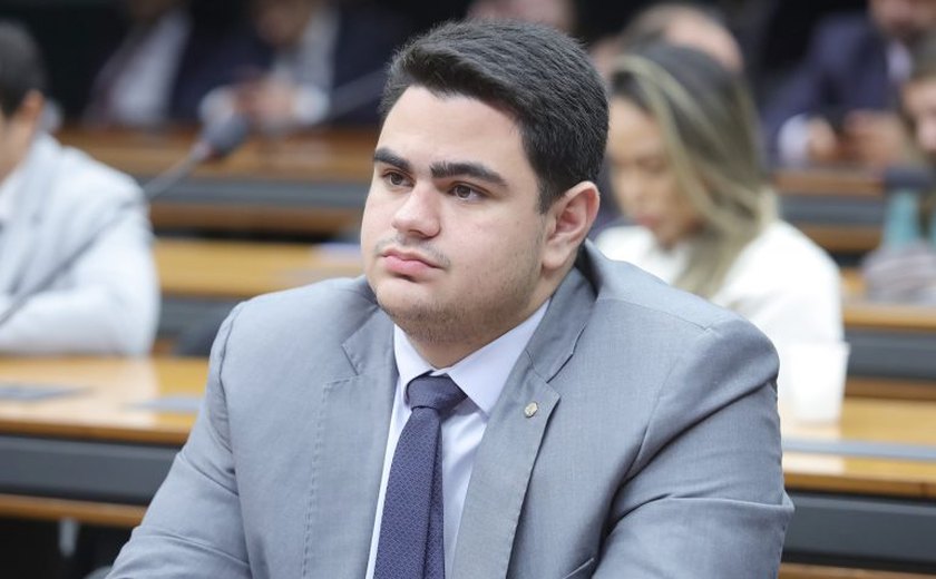 Comissão aprova projeto que estimula geração distribuída em prédios públicos