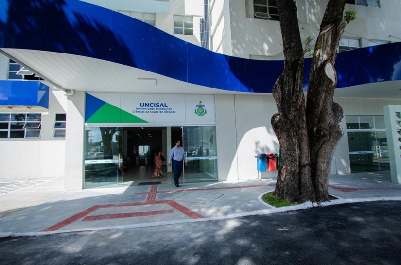 Uncisal divulga edital do Processo Seletivo para Transferência, Reopção e Equivalência