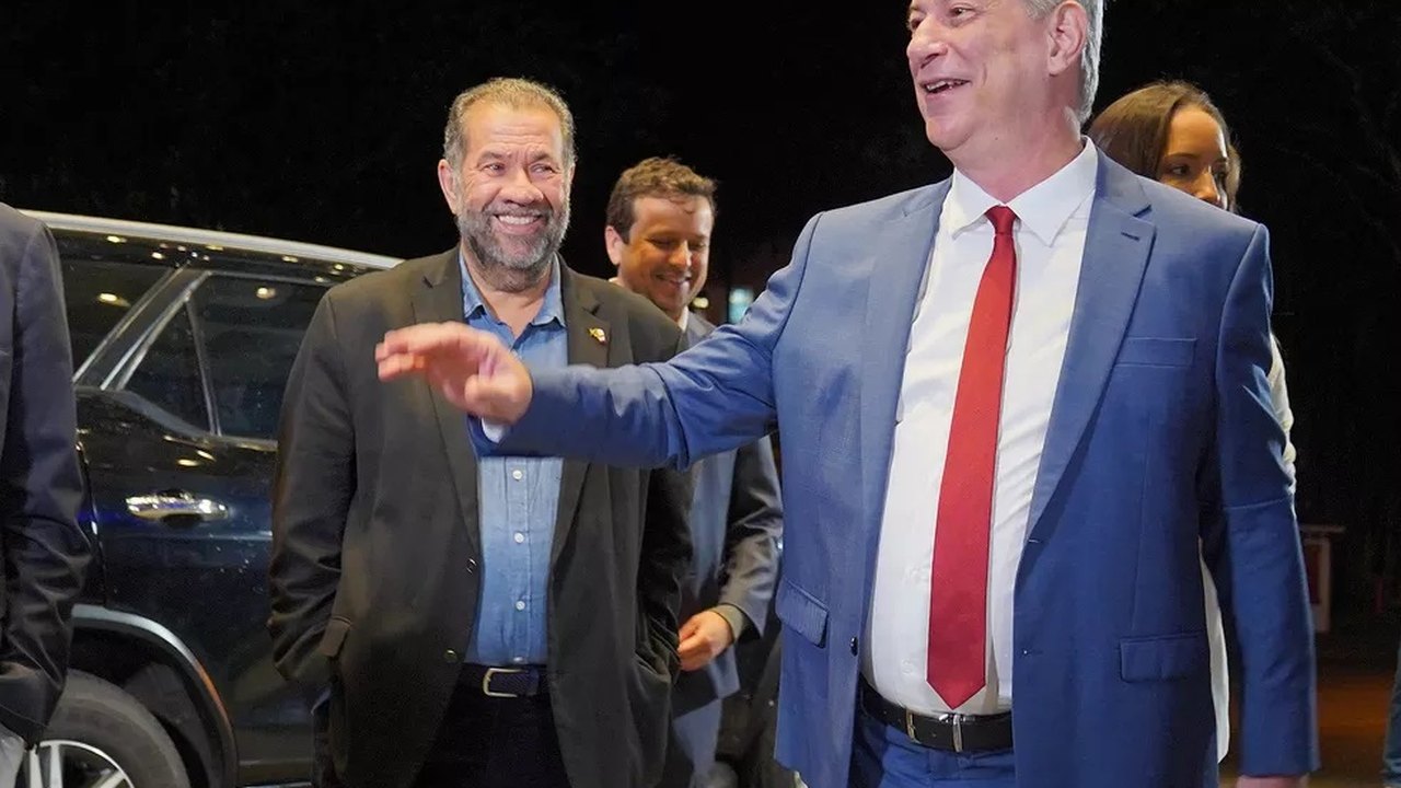 Ciro Gomes chega à Globo para entrevista no ‘JN’