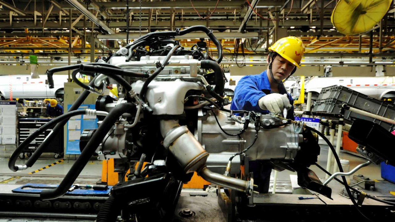 Produção industrial cai em 20 de 26 atividades em janeiro ante dezembro, diz IBGE