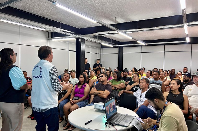Vigilância Sanitária capacita ambulantes que irão atuar no Massayó Verão 2026
