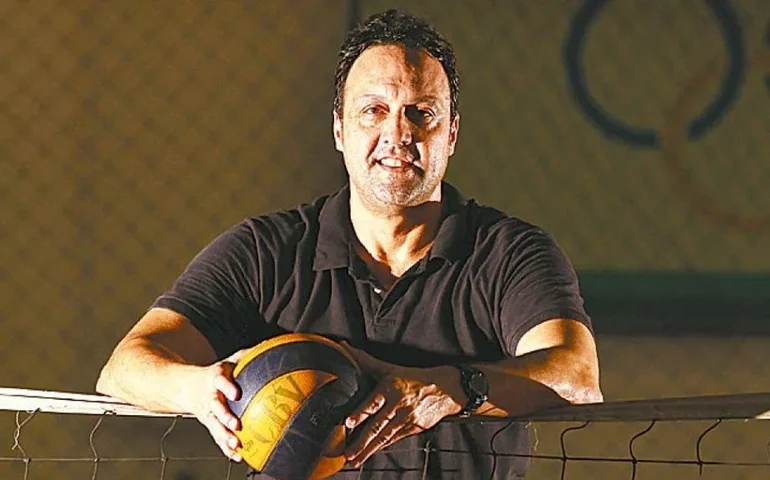 Campeão olímpico de vôlei em Barcelona-1992, Pampa morre aos 59 anos