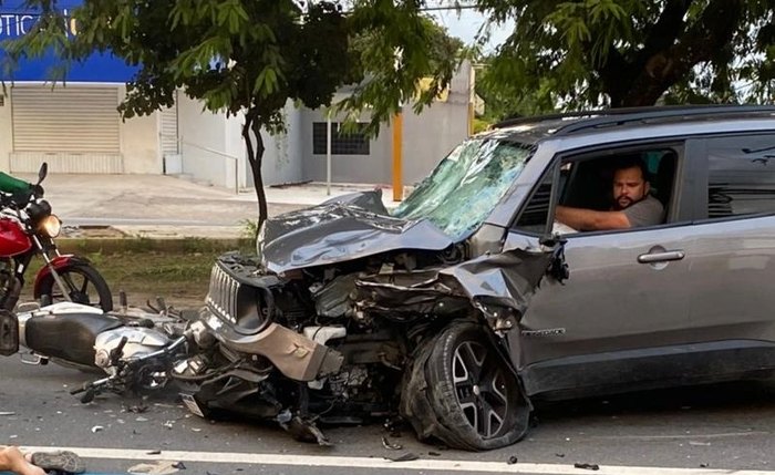 Sérgio Praxedes no veículo que conduzia embriagado