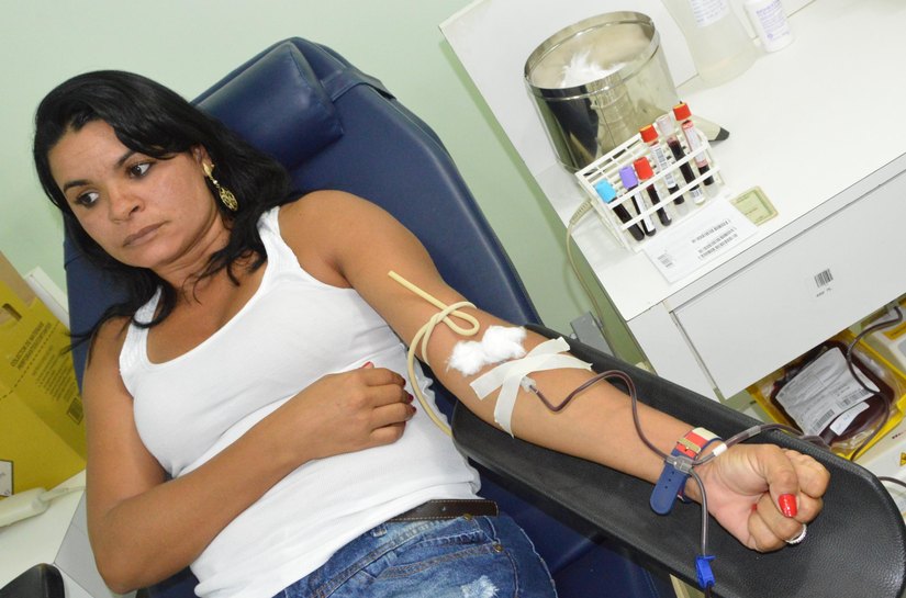 Hemoal promove campanha Junho Vermelho intensificando coletas externas de sangue