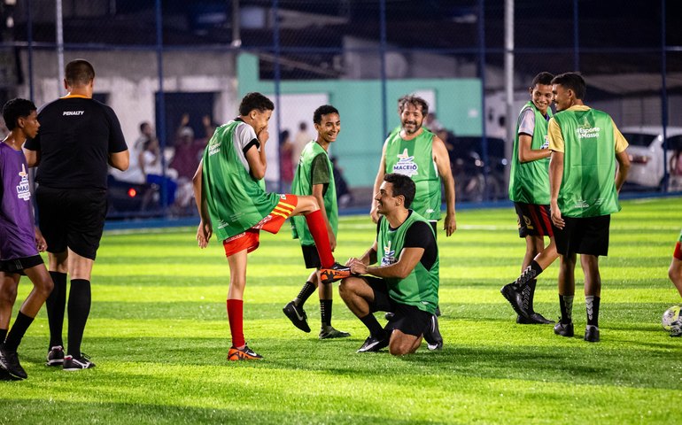 JHC entrega Areninha Graciliano Ramos e amplia espaços de esporte e lazer na parte alta