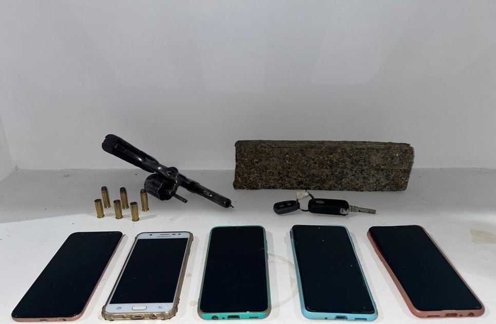 Ex-presidiário troca tiros com policiais e acaba morto em Capela