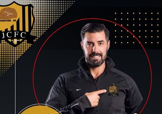 Justiça solta técnico preso por suspeita de injúria racial após jogo