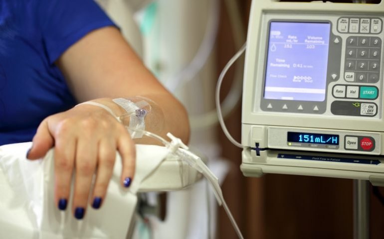 Comissão debate prazo para plano de saúde disponibilizar tratamento a paciente com câncer