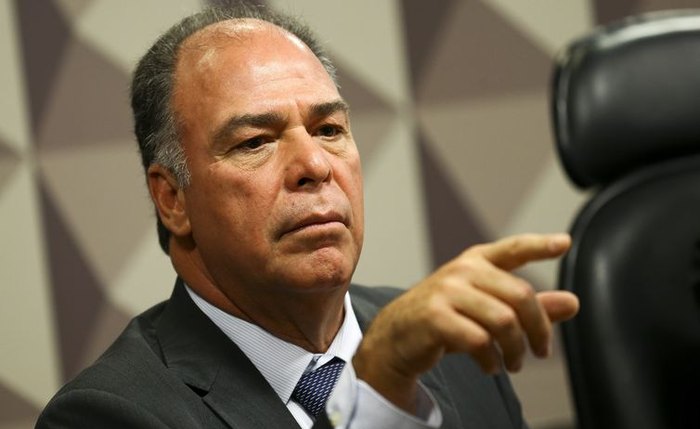 O senador Fernando Bezerra Coelho é um dos alvos da operação da Polícia Federal