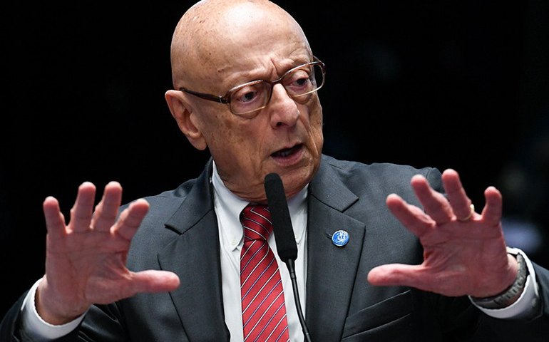 Amin ressalta importância de nova pista no Aeroporto de Navegantes (SC)