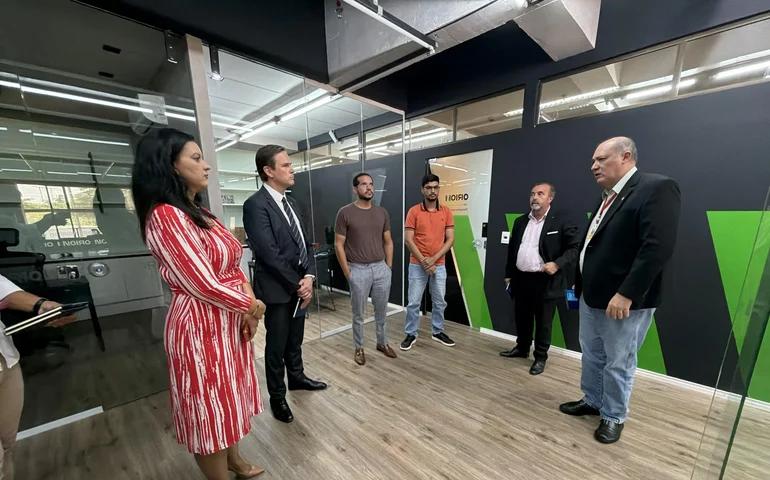 Comitiva da Universidade de Lisboa visita Centro de Inovação do Jaraguá