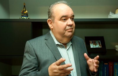 Defesa das prerrogativas da advocacia deve ser luta constante de novo desembargador do TJ