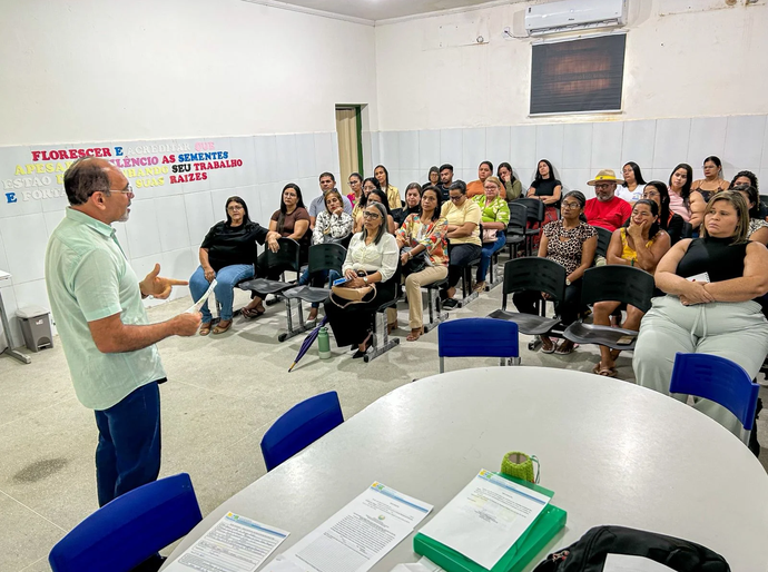 Eleição da nova mesa diretora marca fortalecimento do Fórum Municipal de Educação