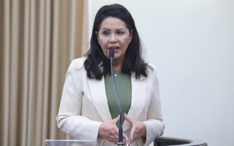 Rose Davino apresenta projeto que institui a Política Pública de Saúde Ocular