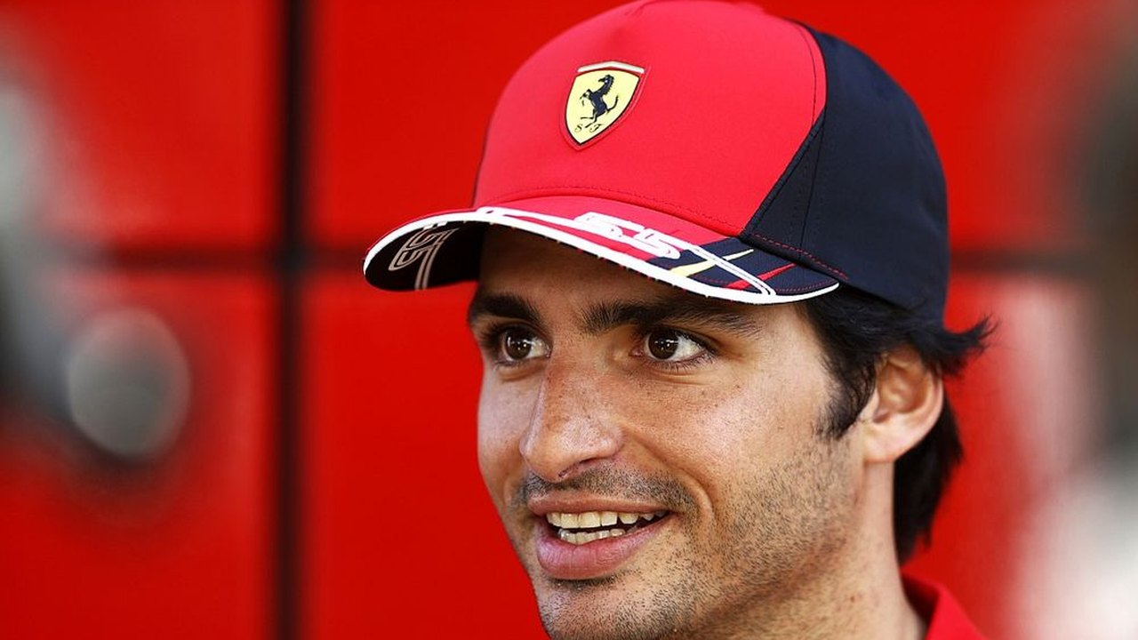 Sainz vê 2022 como ‘ano mais desafiador’ e admite aprendizado na Ferrari