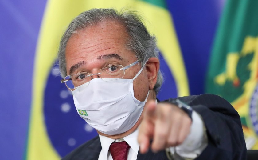 Solução não altera fundamentos fiscais da economia brasileira, diz Guedes