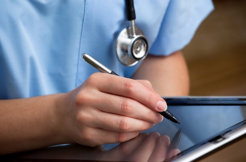 Secretária debate o Sistema de Gestão de Unidade de Saúde