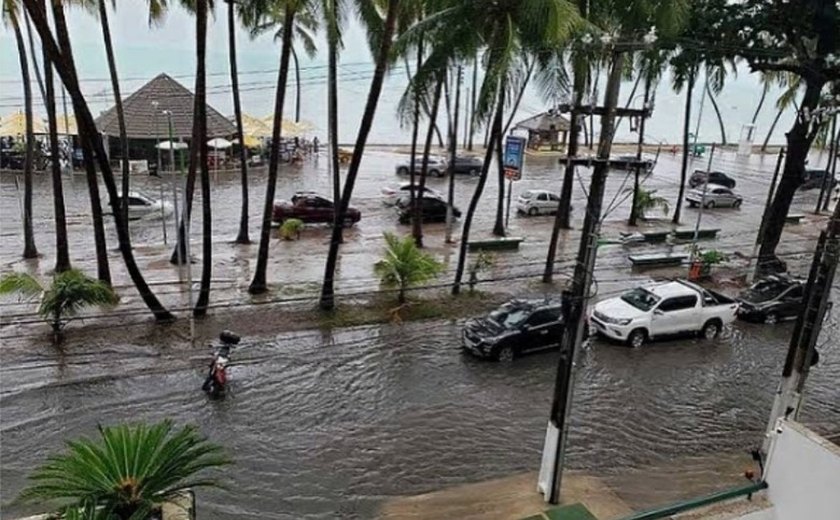 Defesa Civil entra em alerta: capital marca 76 mm de chuvas nas últimas 24h