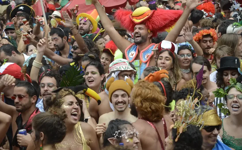 Abertura oficial da folia no Rio começa neste sábado