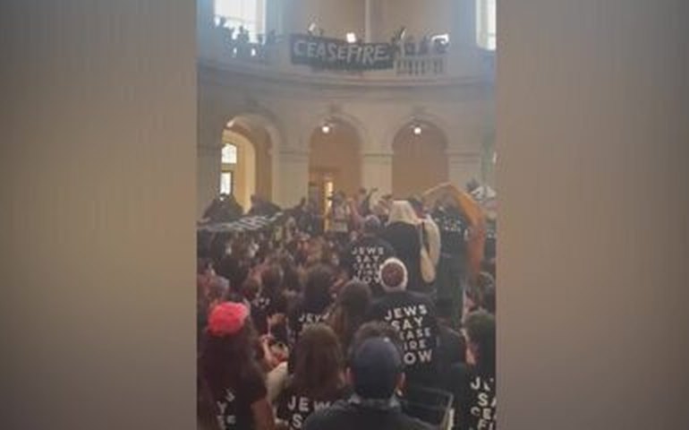 Grupo de judeus faz protesto no Congresso dos EUA para pedir cessar-fogo em Gaza; vídeo
