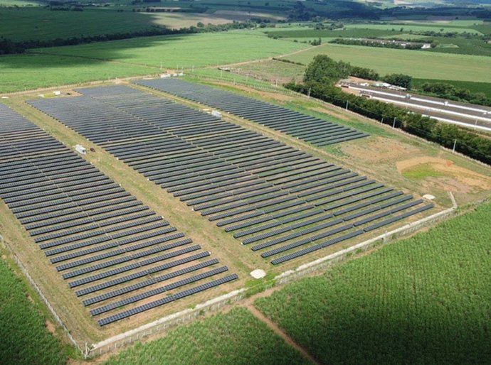 Thopen investe R$ 750 milhões em 52 usinas solares no Nordeste