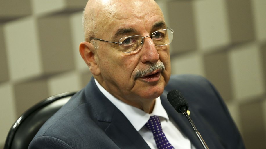 Deputado do MDB é chamado de escroque em whatsapp e parte para briga extrajudicial