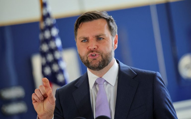 Guerra é contra programa nuclear iraniano, diz vice-presidente dos EUA