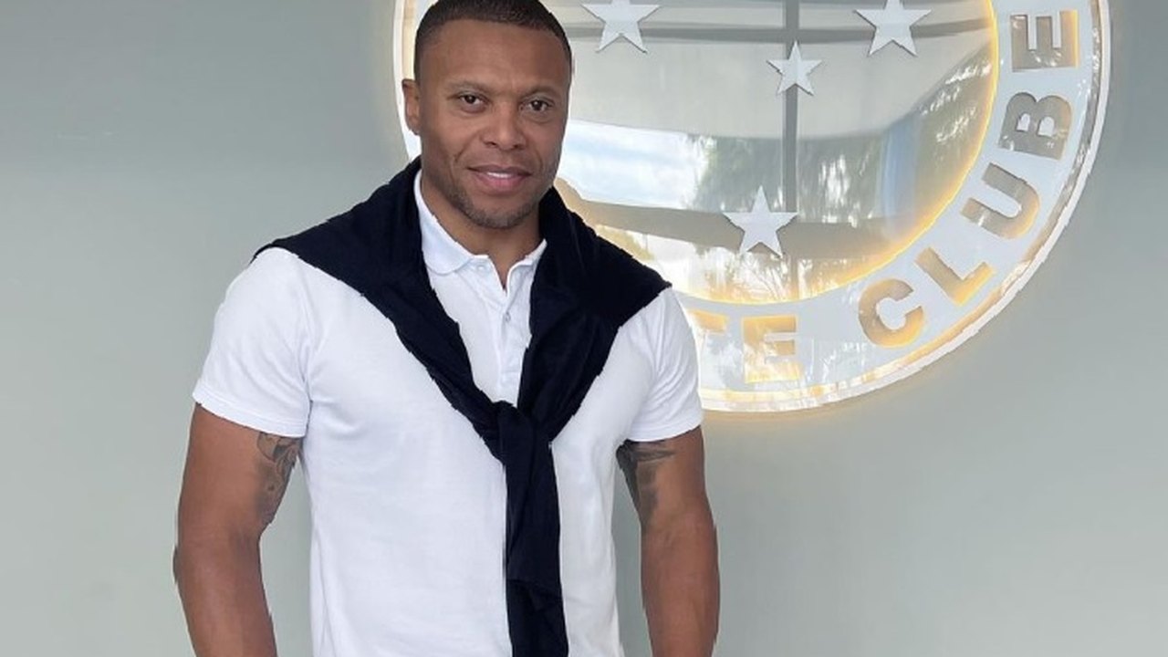 Julio Baptista é demitido do Real Valladolid, de Ronaldo, após criticar o clube