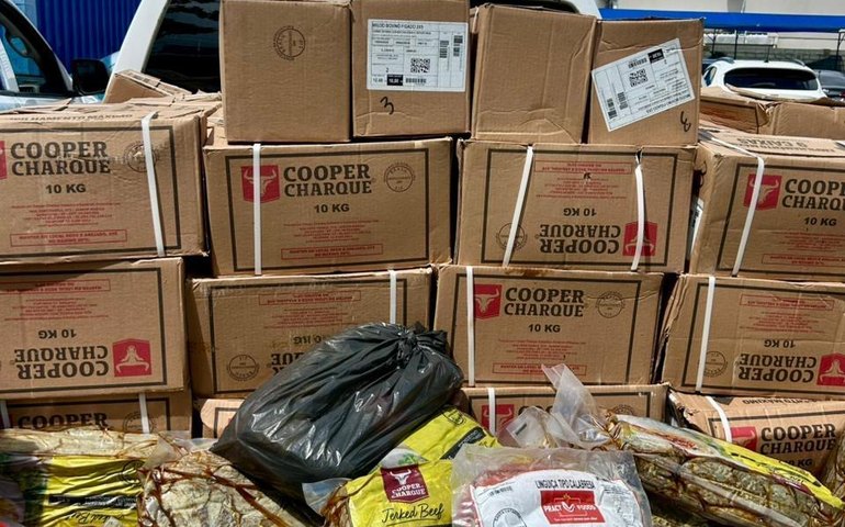 Vigilância Sanitária apreende mais de dois mil quilos de produtos vencidos na Levada