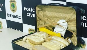 Suspeita de tráfico é presa e cerca de 30 quilos de crack são apreendidos pela polícia em Lagarto / Foto: Polícia Civil/SE