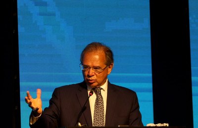 CONFIRMADO: Auxílio Brasil será de R$ 400