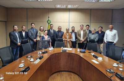 Em Brasília: Marlan Ferreira busca  soluções eficientes para gestão de resíduos sólidos em AL