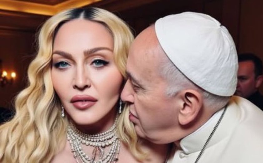 Madonna publica foto de IA abraçada e de 'chamego' ao papa Francisco