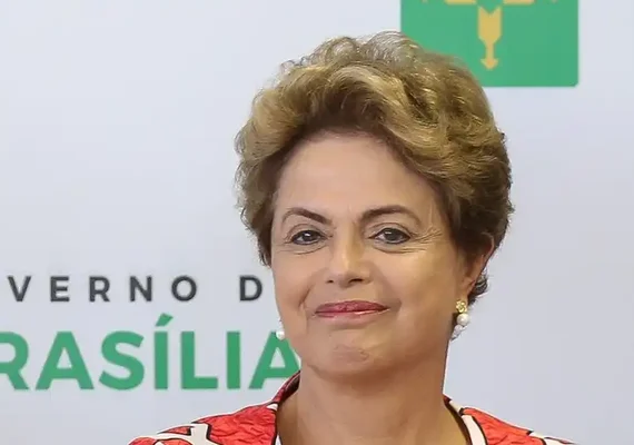 AGU cobra de Dilma dívida de multa por propaganda eleitoral irregular