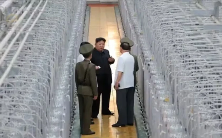 Coreia do Norte revela fotos de instalações de enriquecimento de urânio