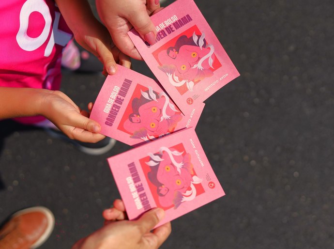 Campanha Outubro Rosa conscientiza sobre prevenção do câncer de mama