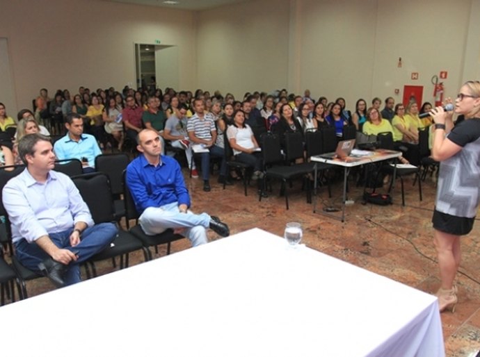 Educação vai ampliar parceria com a Fundação Lemann