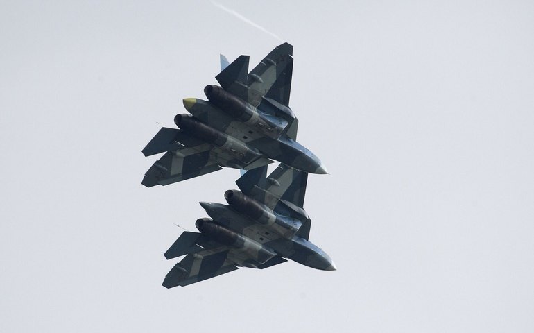 Revista militar aponta que caça russo Su-57 é uma ameaça para o F-35 Lightning II dos EUA