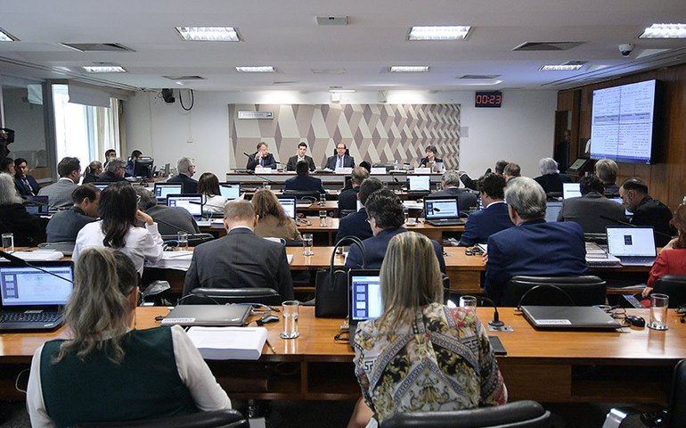 Anteprojeto do novo Código Civil é apresentado em Plenário