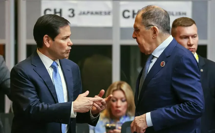 Lavrov e Rubio discutem cúpula do Alasca, diz governo russo
