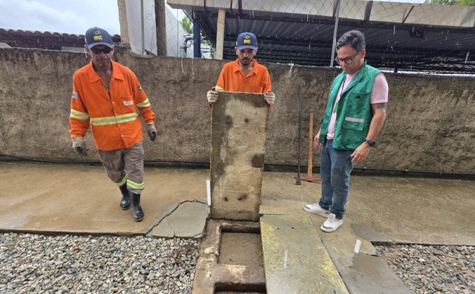 Equipe realiza vistoria durante ação da Operação Língua Suja